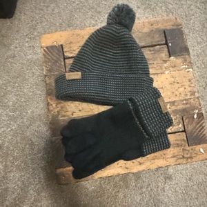 Pendleton hat and glove set